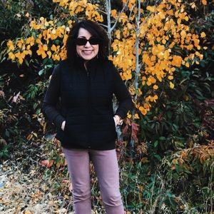 Meet your Posher, Cynthia